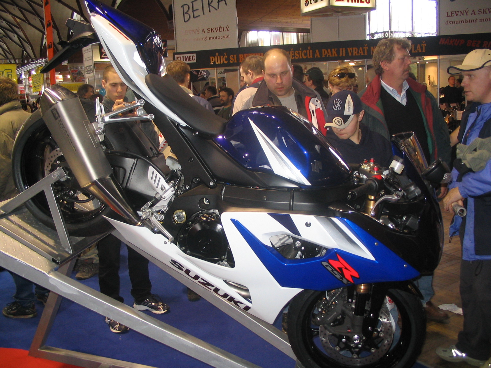 moto 05 008.jpg